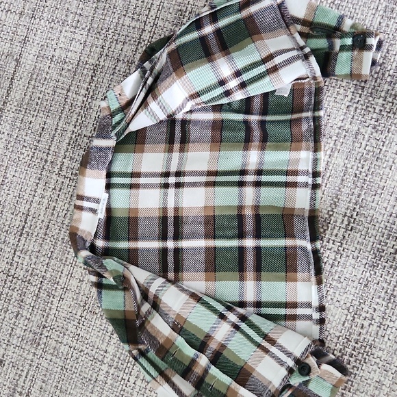 Adele B. Plaid Cropped Shacket - Picture 13 of 14